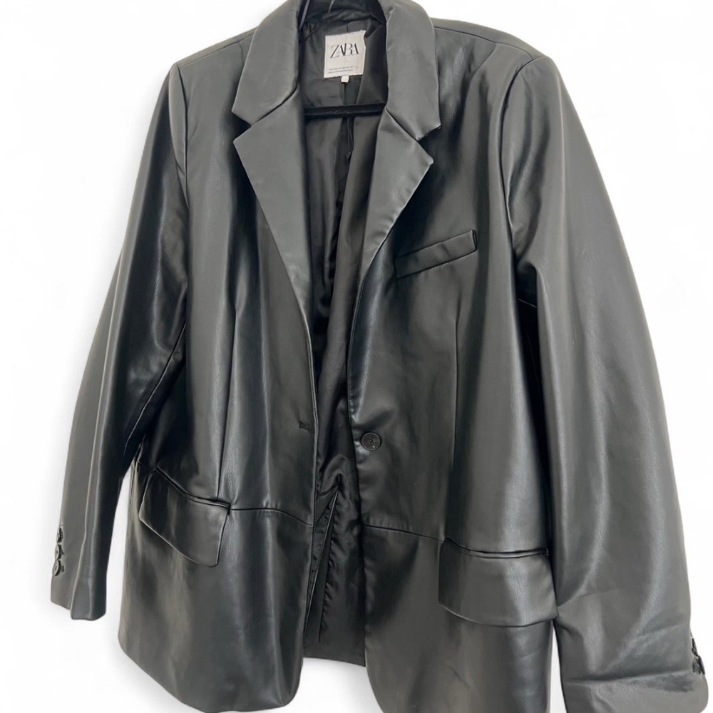Zara Women's Black Faux Leather Blazer